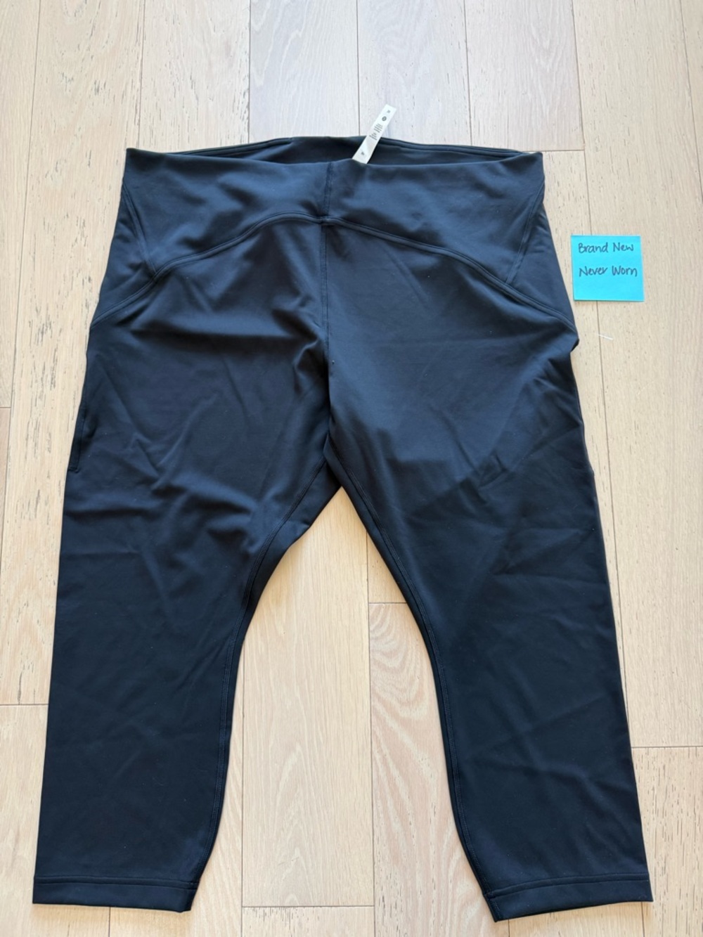 Lululemon Black Athletic Cropped Leggings - Classic High-Rise